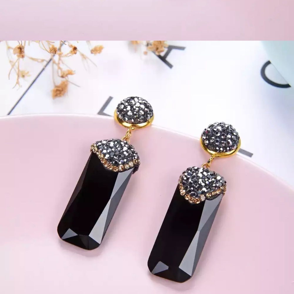 Black Crystal Dangle Earrings by Grathia Cero - Picture 2 of 5